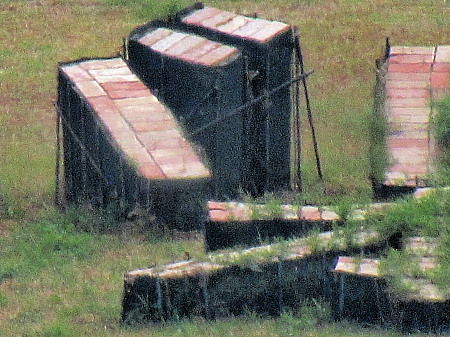 モニュメントの正体