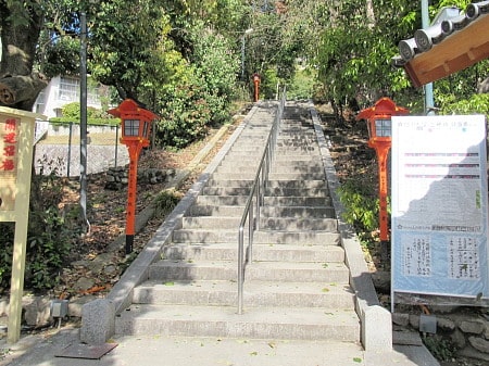 天神社の階段