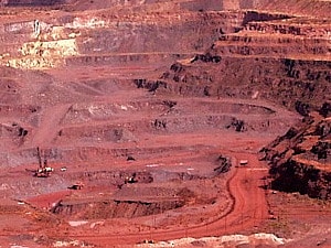 鉄鉱石の採石場