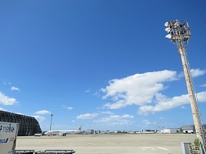 レーダー設備北側の駐車場から