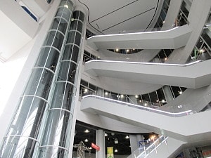 上層階は展示場