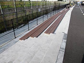 ベンチも整備されています。