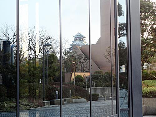 ビルに写る大阪城　おまけ
