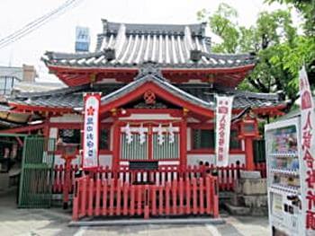 服部天神本殿裏
